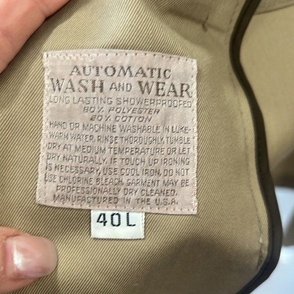 Christian Dior men’s size 40L trench coat. Great used condition. Luxury for deal - Picture 13 of 13